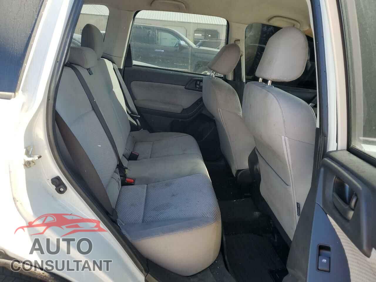 SUBARU FORESTER 2018 - JF2SJAAC4JH412575