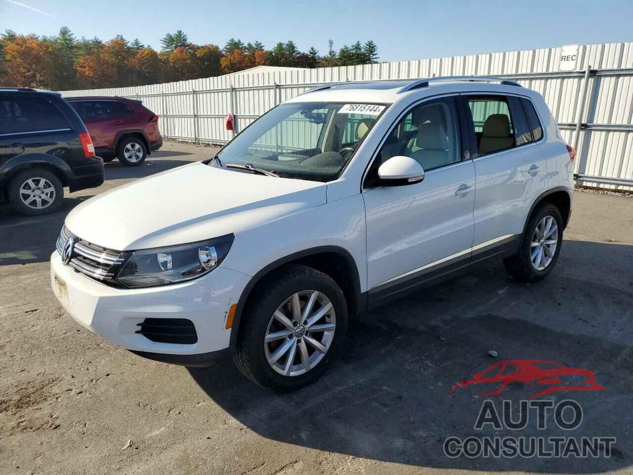 VOLKSWAGEN TIGUAN 2017 - WVGSV7AX4HK020679