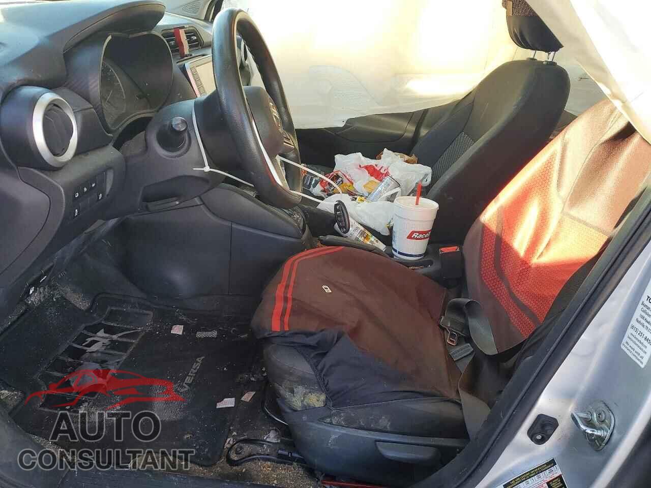 NISSAN VERSA 2021 - 3N1CN8DV7ML858063