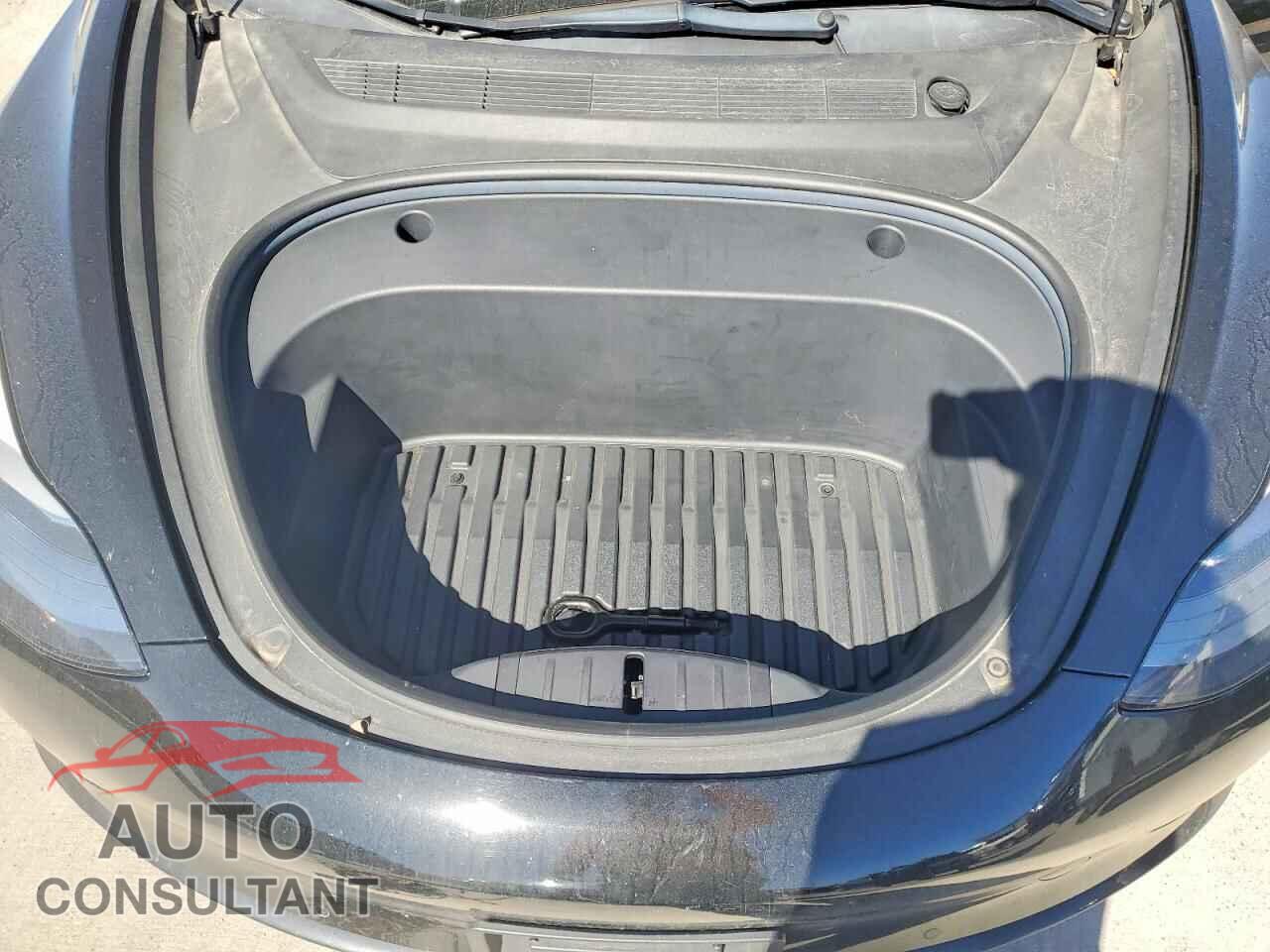 TESLA MODEL 3 2021 - 5YJ3E1EA4MF941593