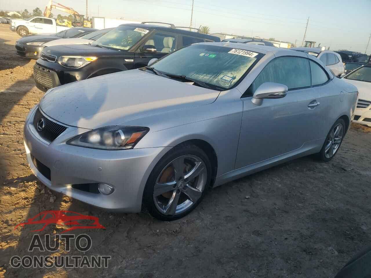 LEXUS IS 2012 - JTHFF2C21C2526551