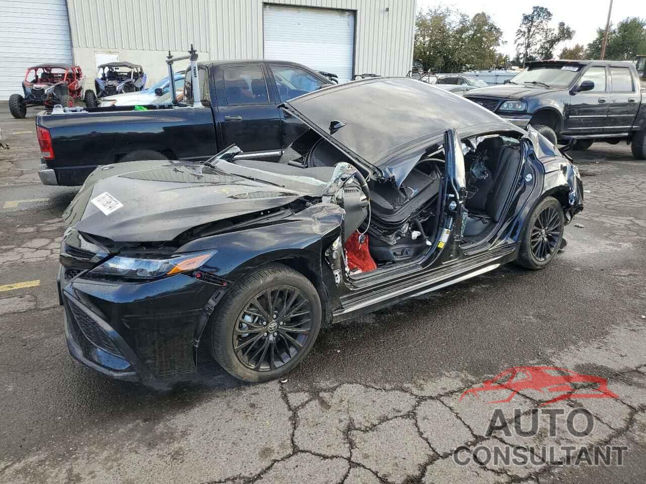 TOYOTA CAMRY 2021 - 4T1G11AK3MU438104