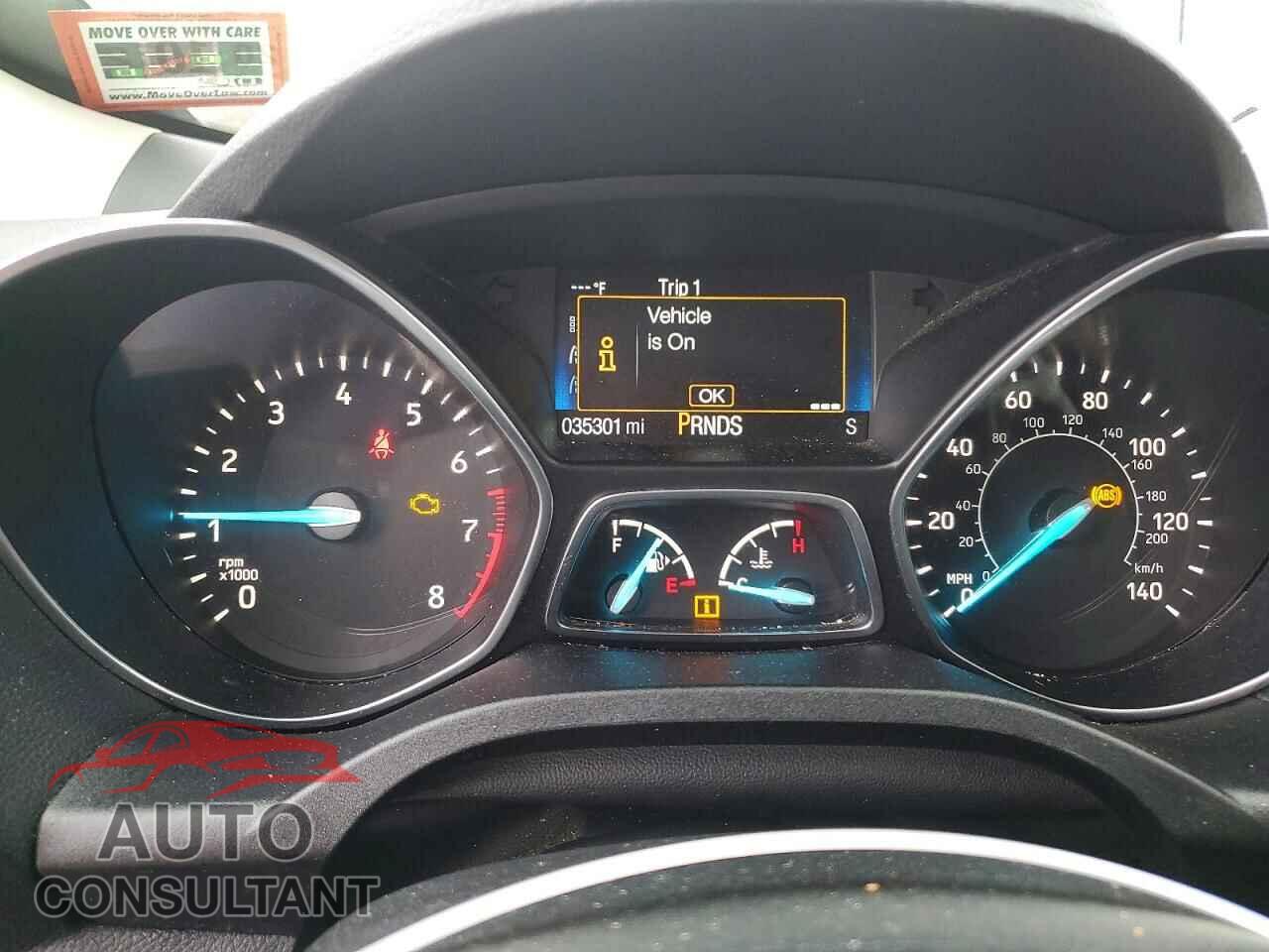 FORD ESCAPE 2018 - 1FMCU9HD2JUB66426