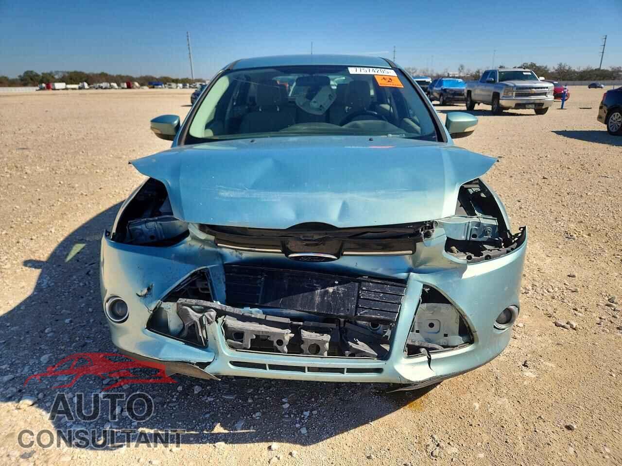 FORD FOCUS 2012 - 1FAHP3M26CL367974
