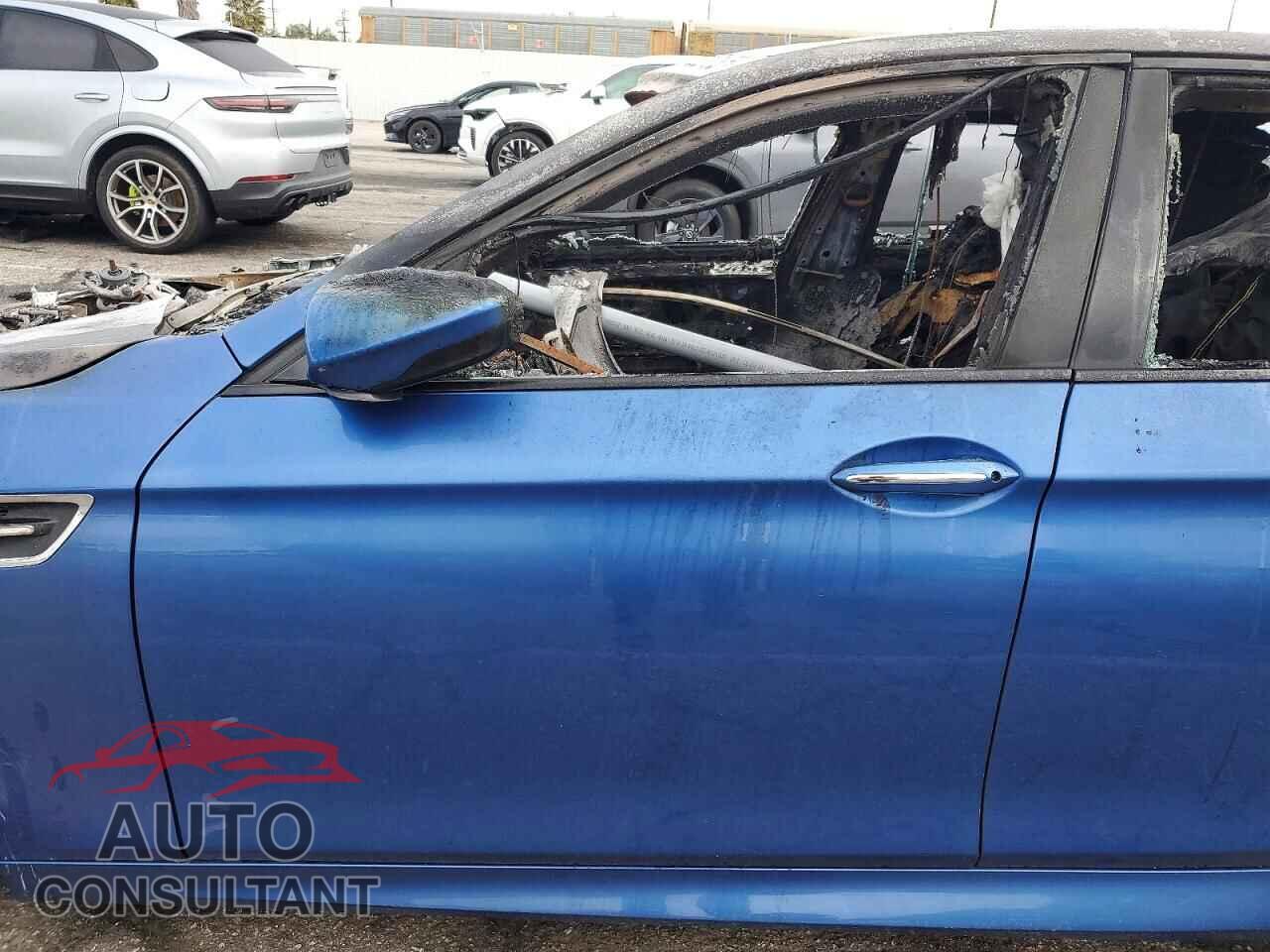 BMW M5 2014 - WBSFV9C53ED593952