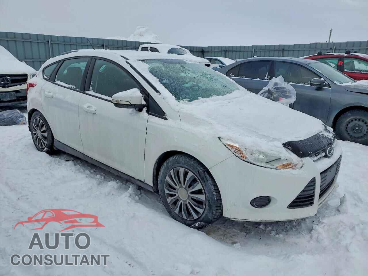 FORD FOCUS 2014 - 1FADP3K2XEL415285