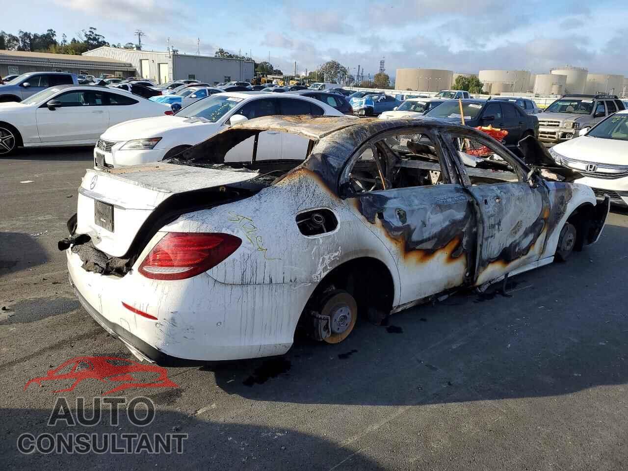 MERCEDES-BENZ E-CLASS 2020 - WDDZF8DB6LA752578
