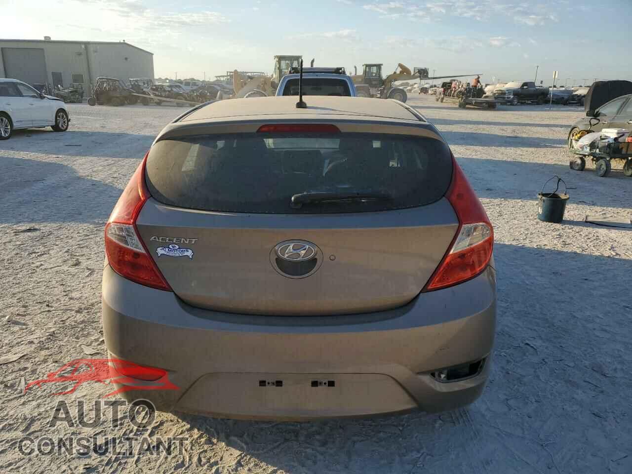 HYUNDAI ACCENT 2013 - KMHCT5AE3DU132014