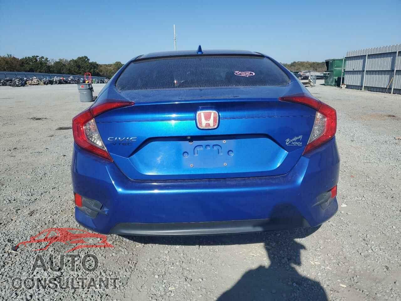 HONDA CIVIC 2018 - 2HGFC2F70JH599076