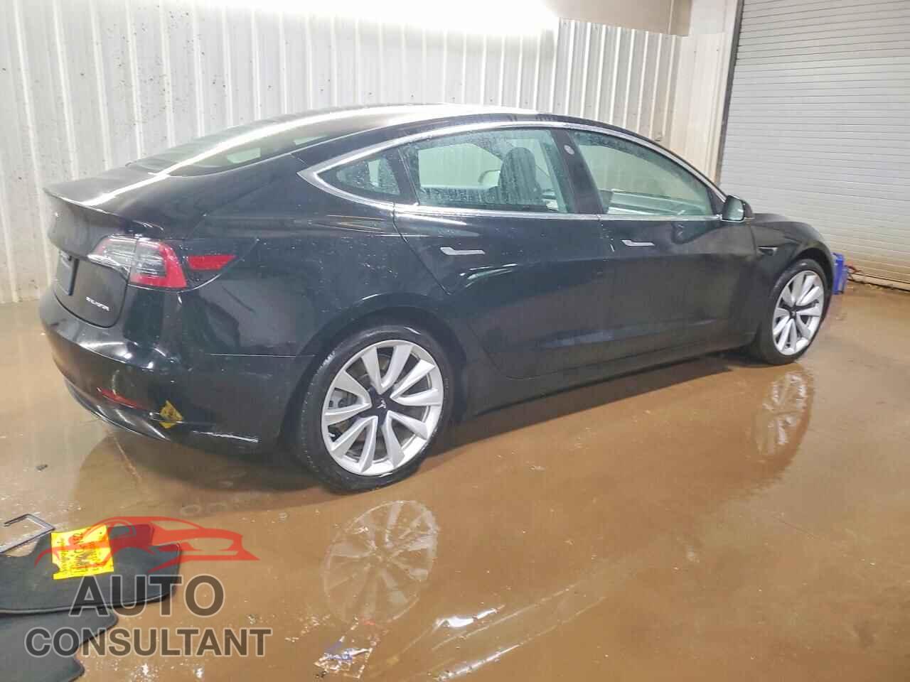 TESLA MODEL 3 2019 - 5YJ3E1EB9KF211006