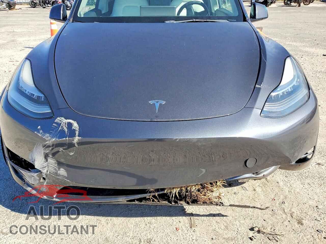TESLA MODEL Y 2021 - 5YJYGDEE1MF246346
