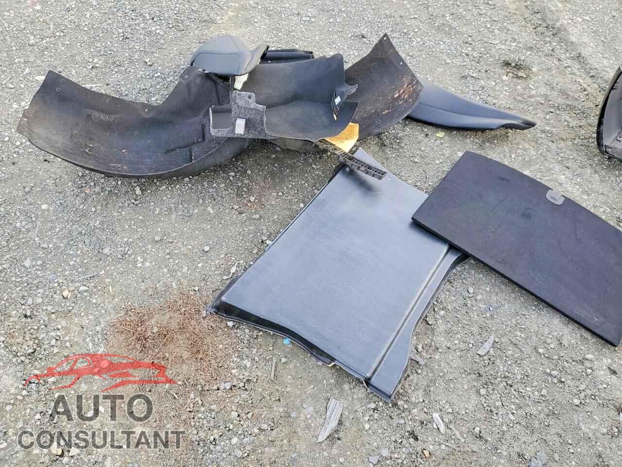 TESLA MODEL 3 2018 - 5YJ3E1EB5JF184580
