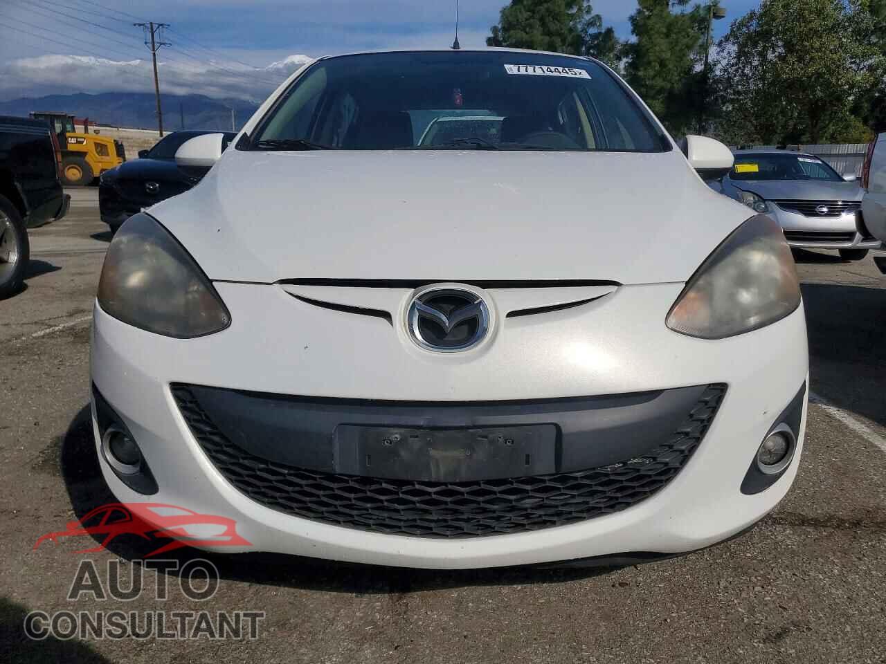 MAZDA 2 2014 - JM1DE1LZ5E0174611