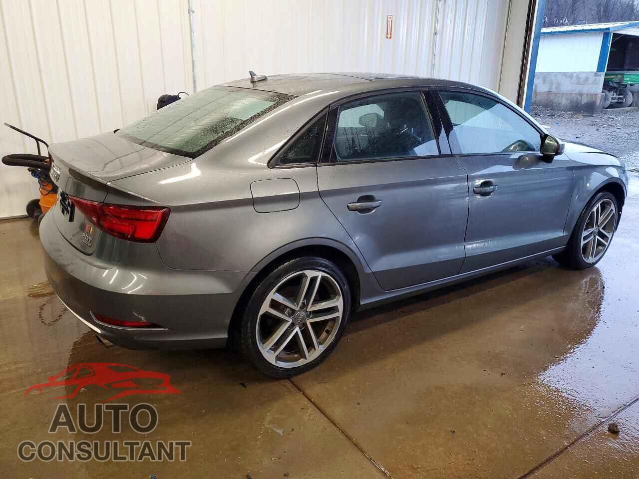 AUDI A3 2018 - WAUB8GFF5J1017066