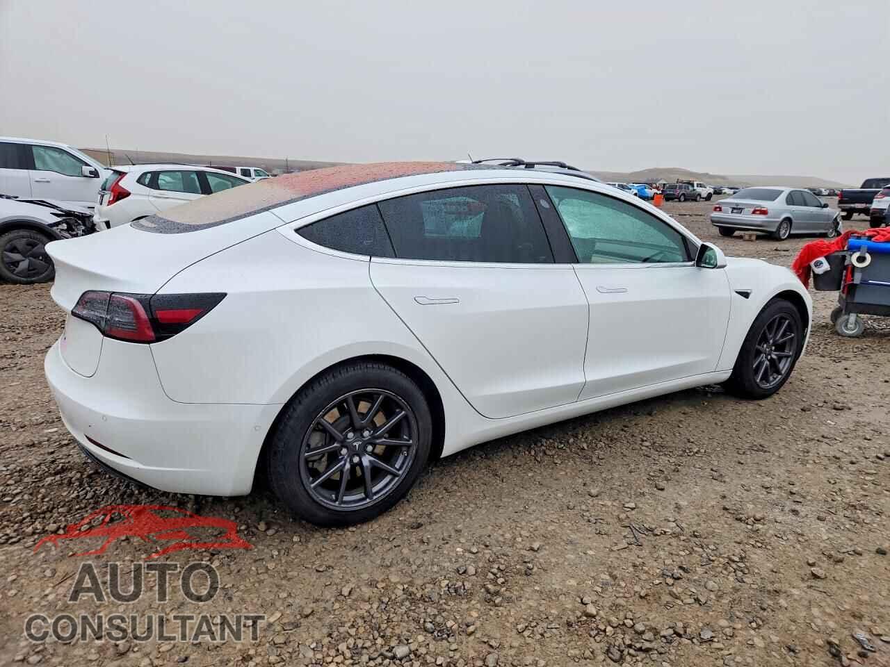 TESLA MODEL 3 2018 - 5YJ3E1EA5JF007499