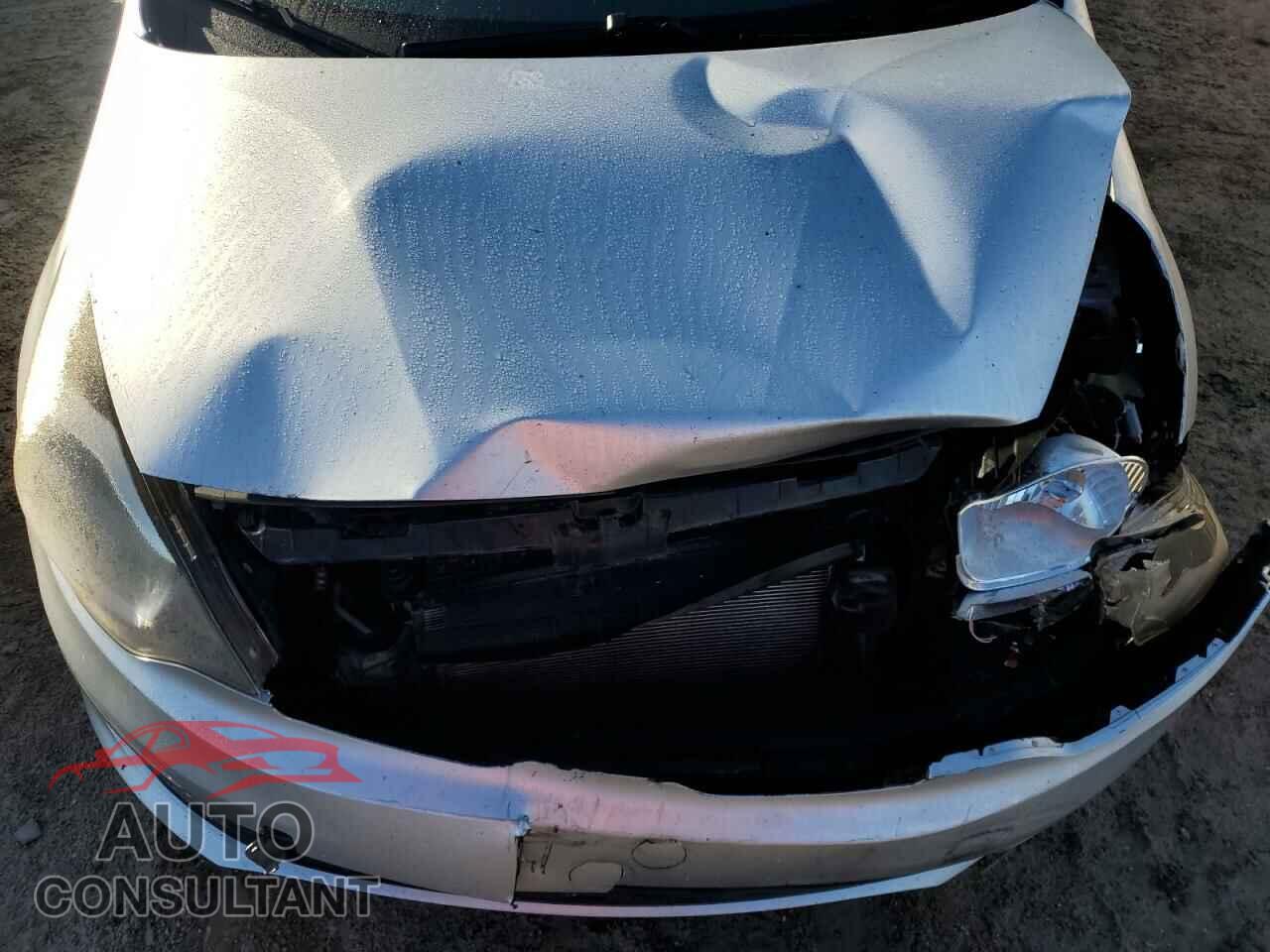 KIA RIO 2017 - KNADM4A37H6014621