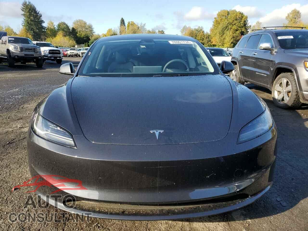 TESLA MODEL 3 2024 - 5YJ3E1EA4RF738517