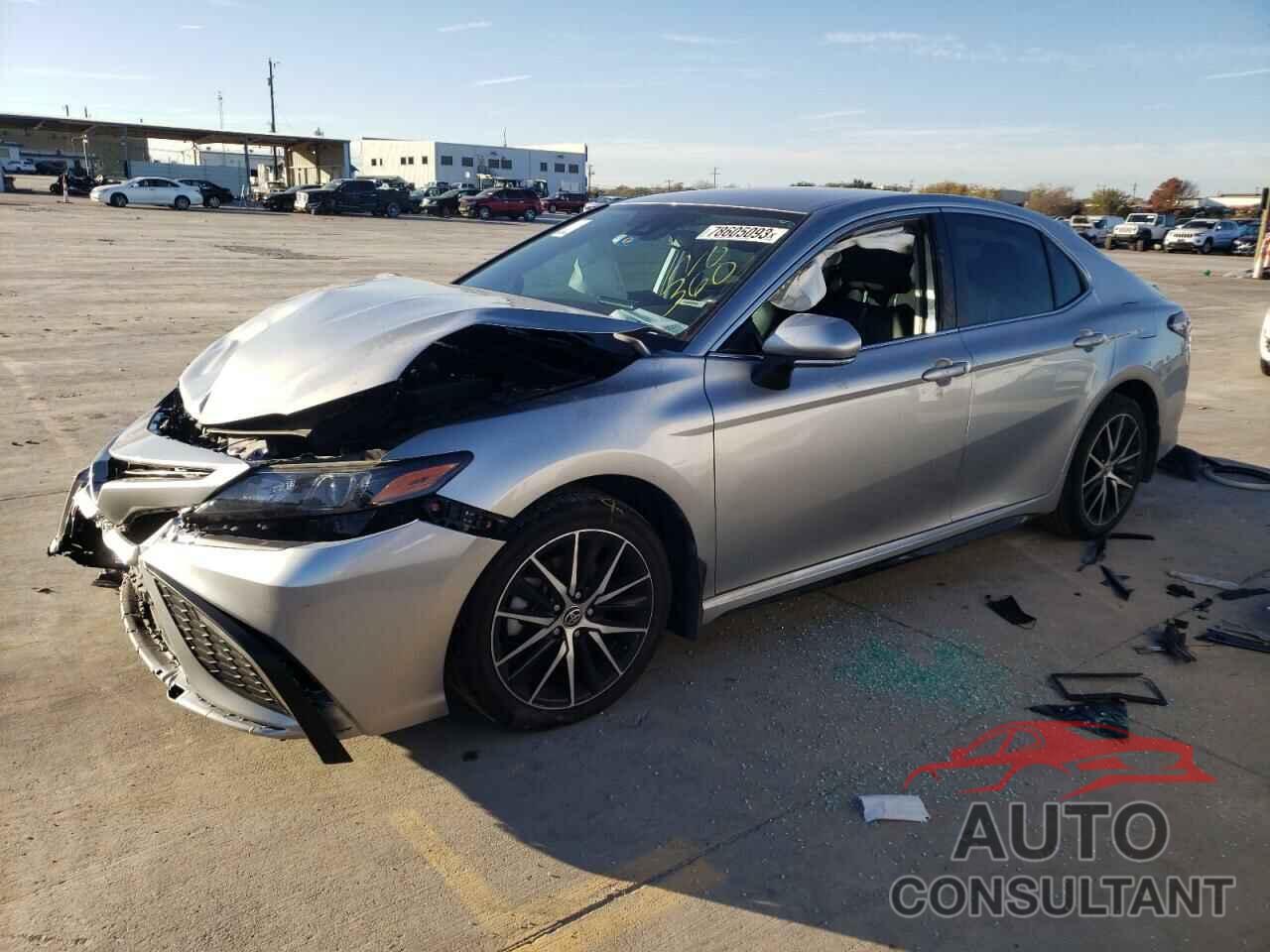 TOYOTA CAMRY 2022 - 4T1G11AK0NU639749