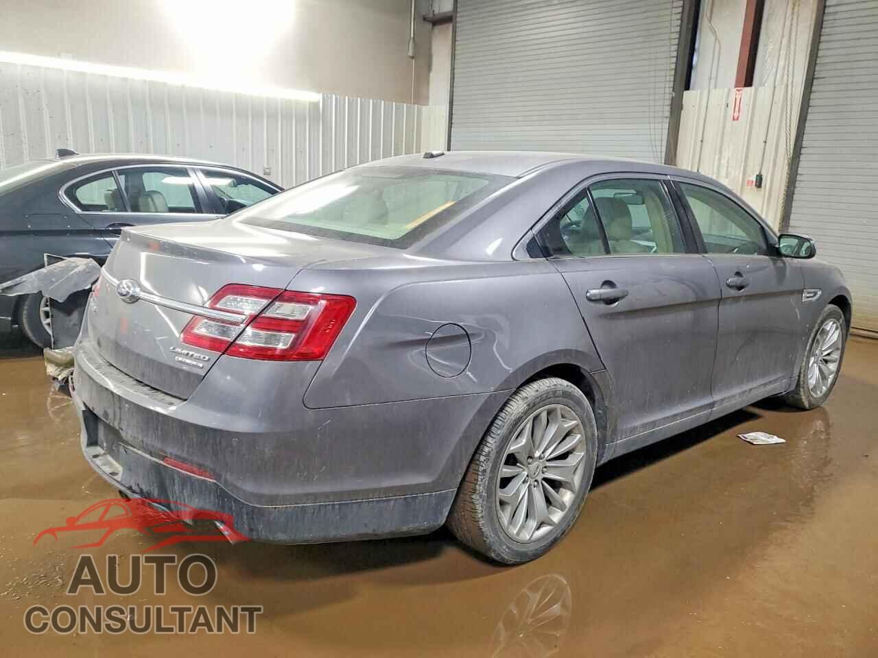 FORD TAURUS 2013 - 1FAHP2F8XDG231143