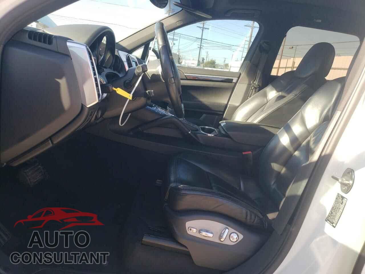 PORSCHE CAYENNE 2012 - WP1AA2A28CLA11858