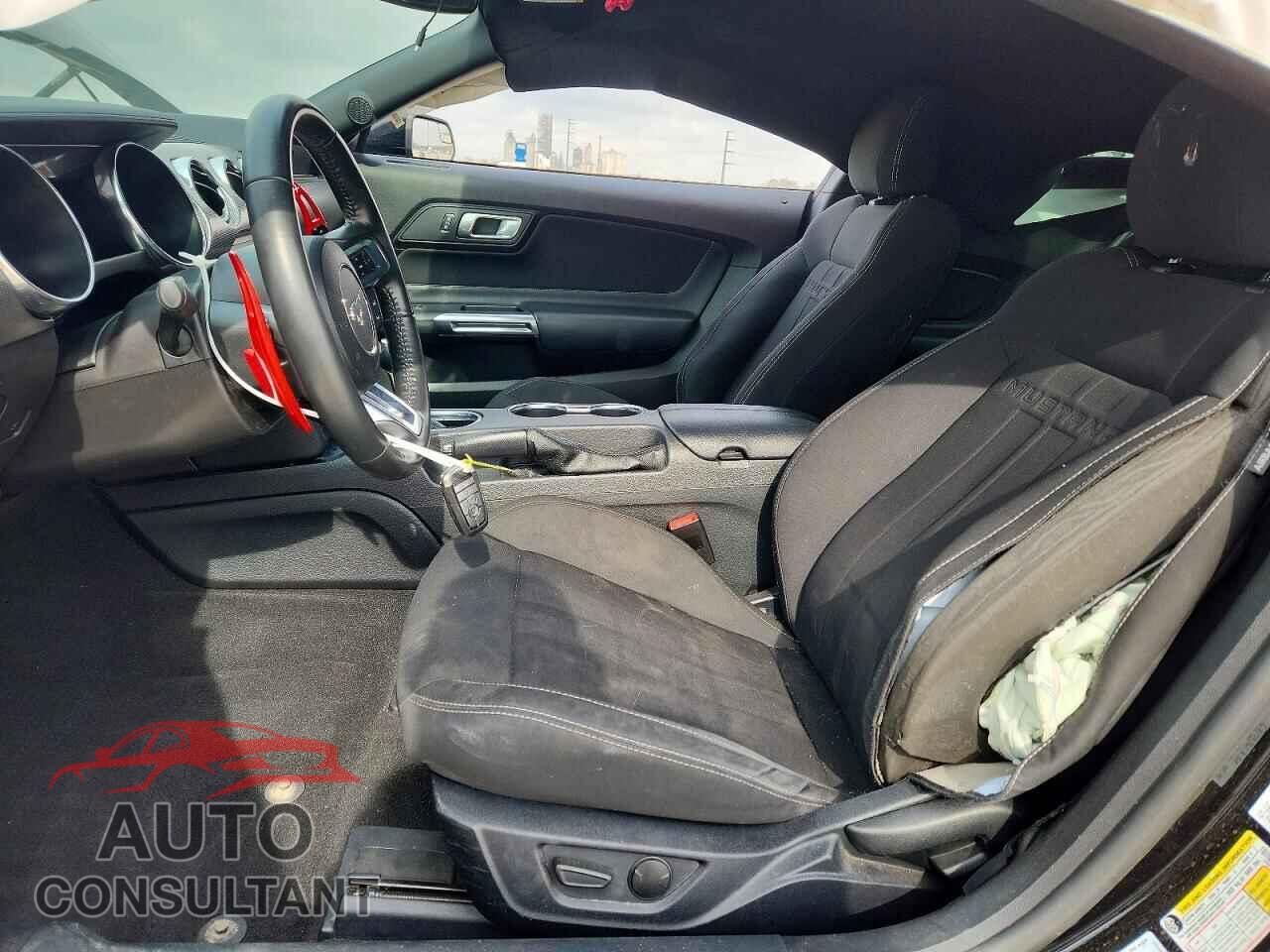 FORD MUSTANG 2020 - 1FA6P8CF8L5189000