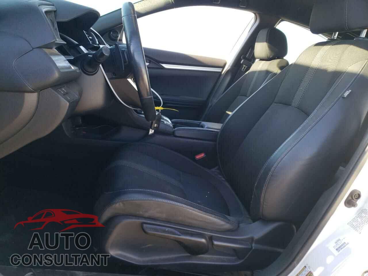 HONDA CIVIC 2019 - 2HGFC2F81KH574200