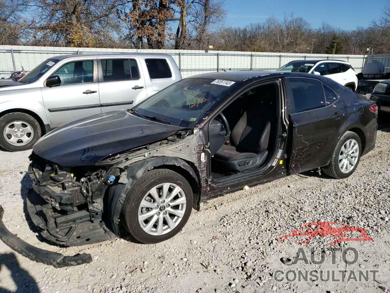 TOYOTA CAMRY 2018 - JTNB11HK8J3000552