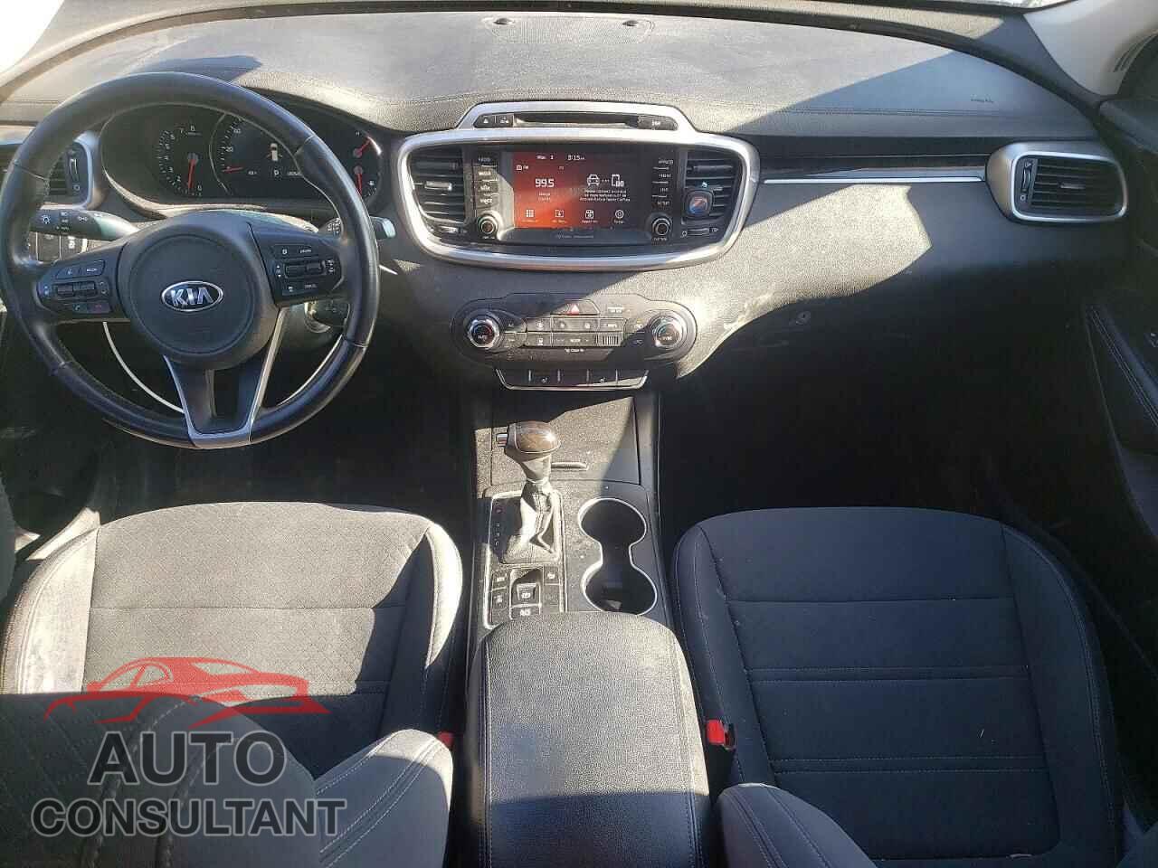 KIA SORENTO 2017 - 5XYPGDA39HG255486