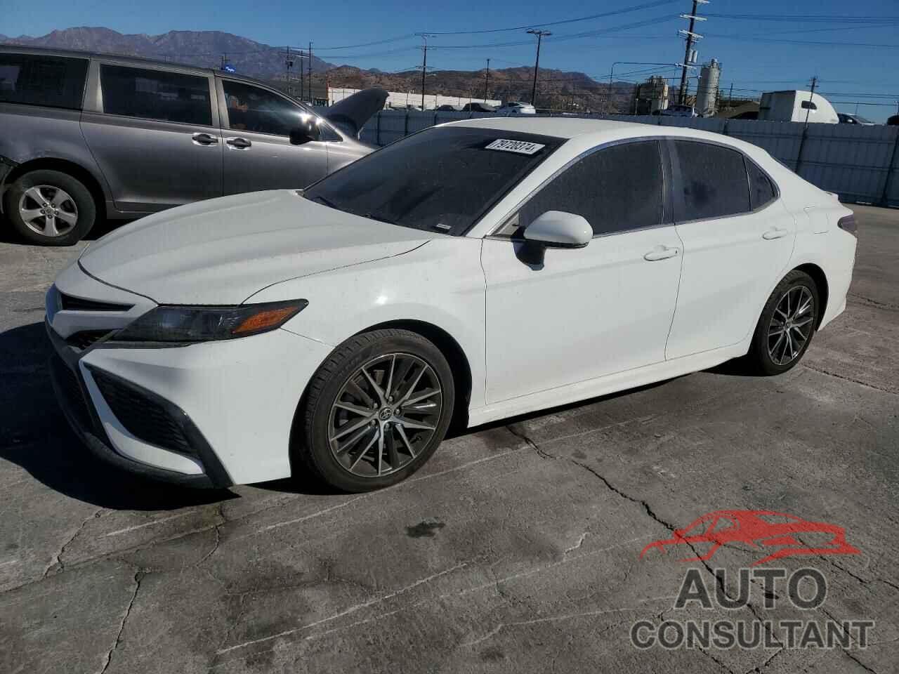 TOYOTA CAMRY 2022 - 4T1G11AK0NU671911