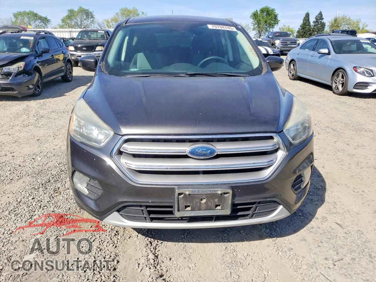 FORD ESCAPE 2017 - 1FMCU0G98HUE97899