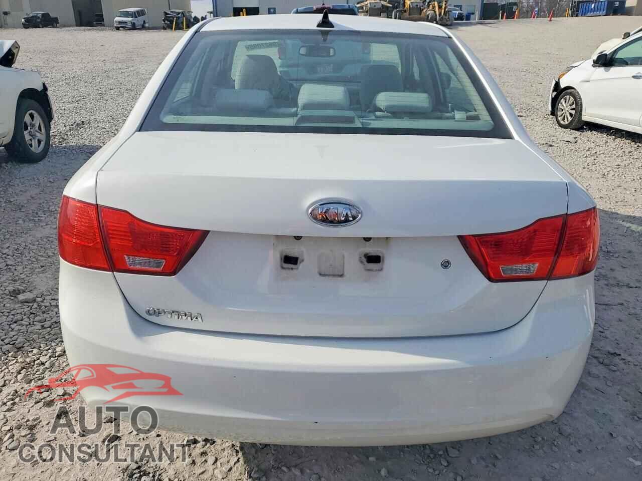 KIA OPTIMA 2010 - KNAGG4A87A5436321