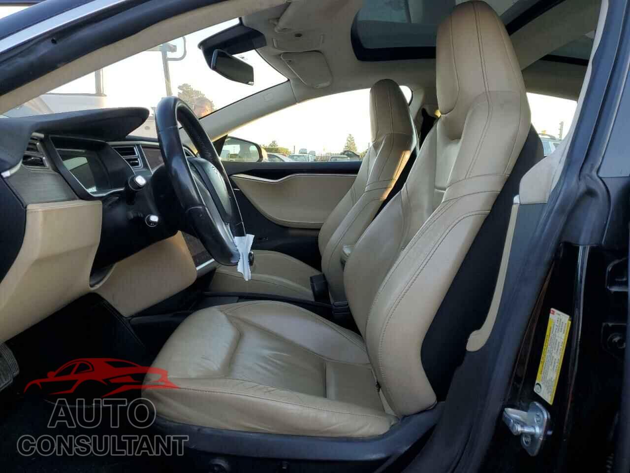 TESLA MODEL S 2015 - 5YJSA1E11FF117299