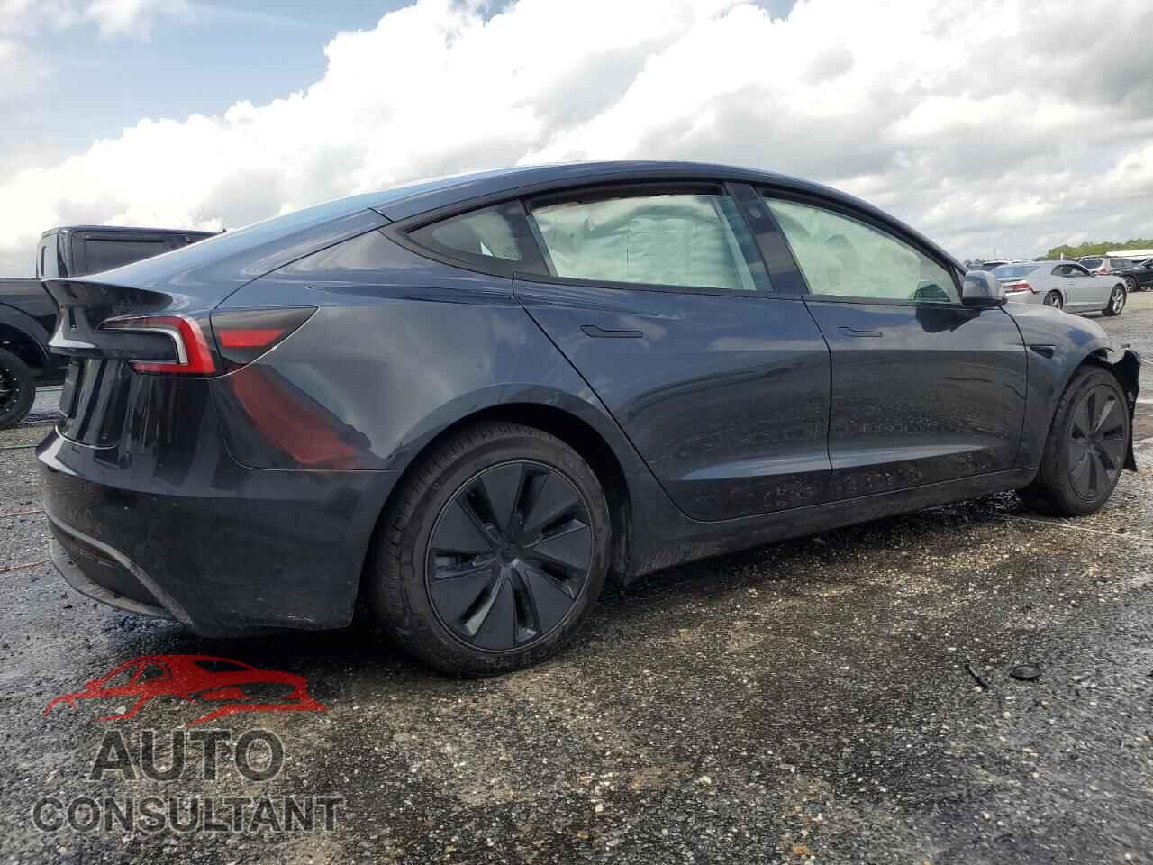 TESLA MODEL 3 2025 - 5YJ3E1EA7SF951290