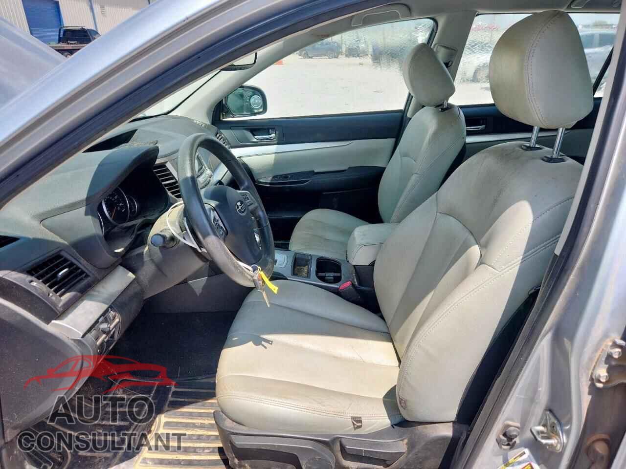 SUBARU OUTBACK 2013 - 4S4BRCAC8D3301026
