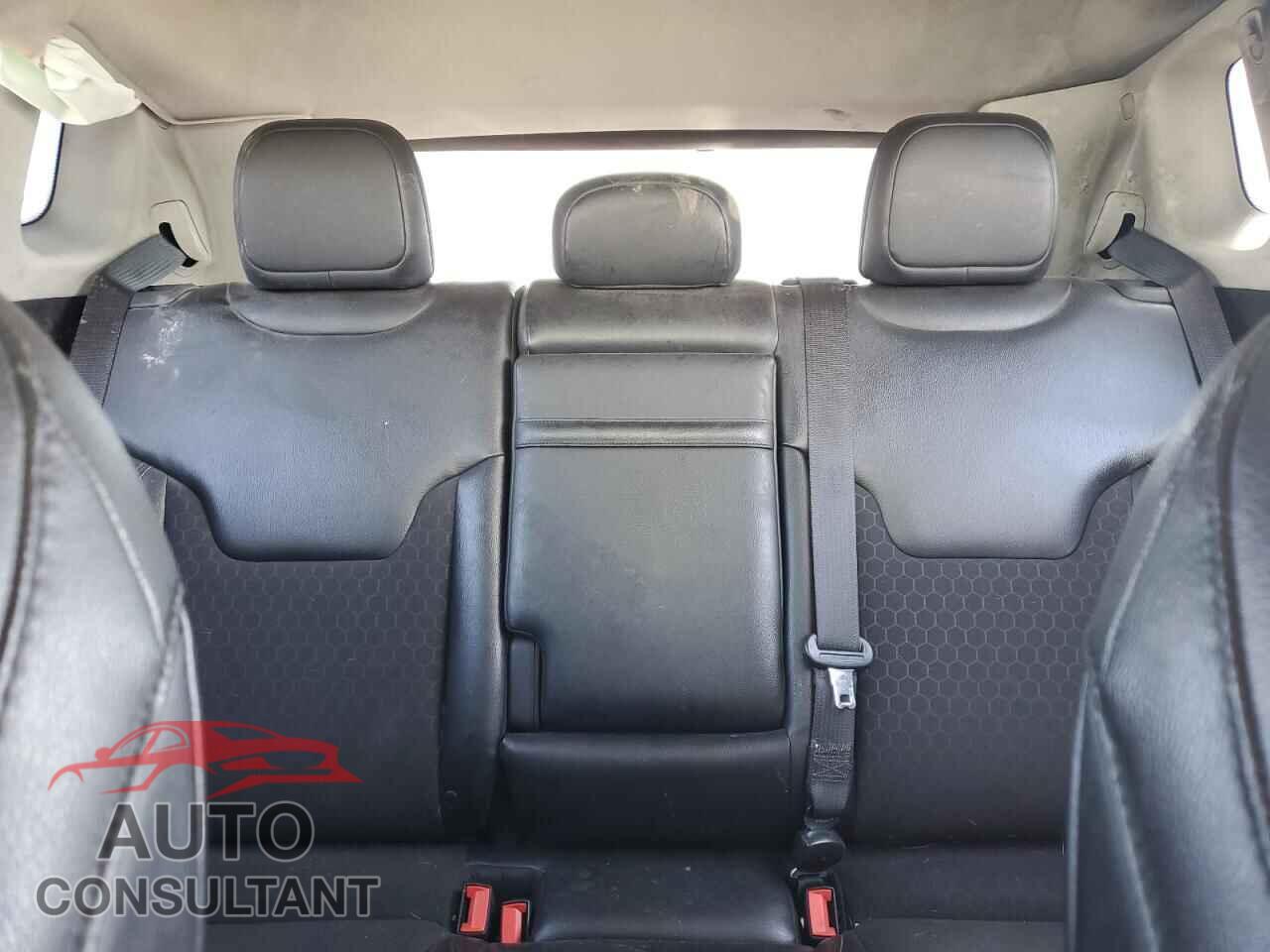 JEEP COMPASS 2018 - 3C4NJDBB2JT256010