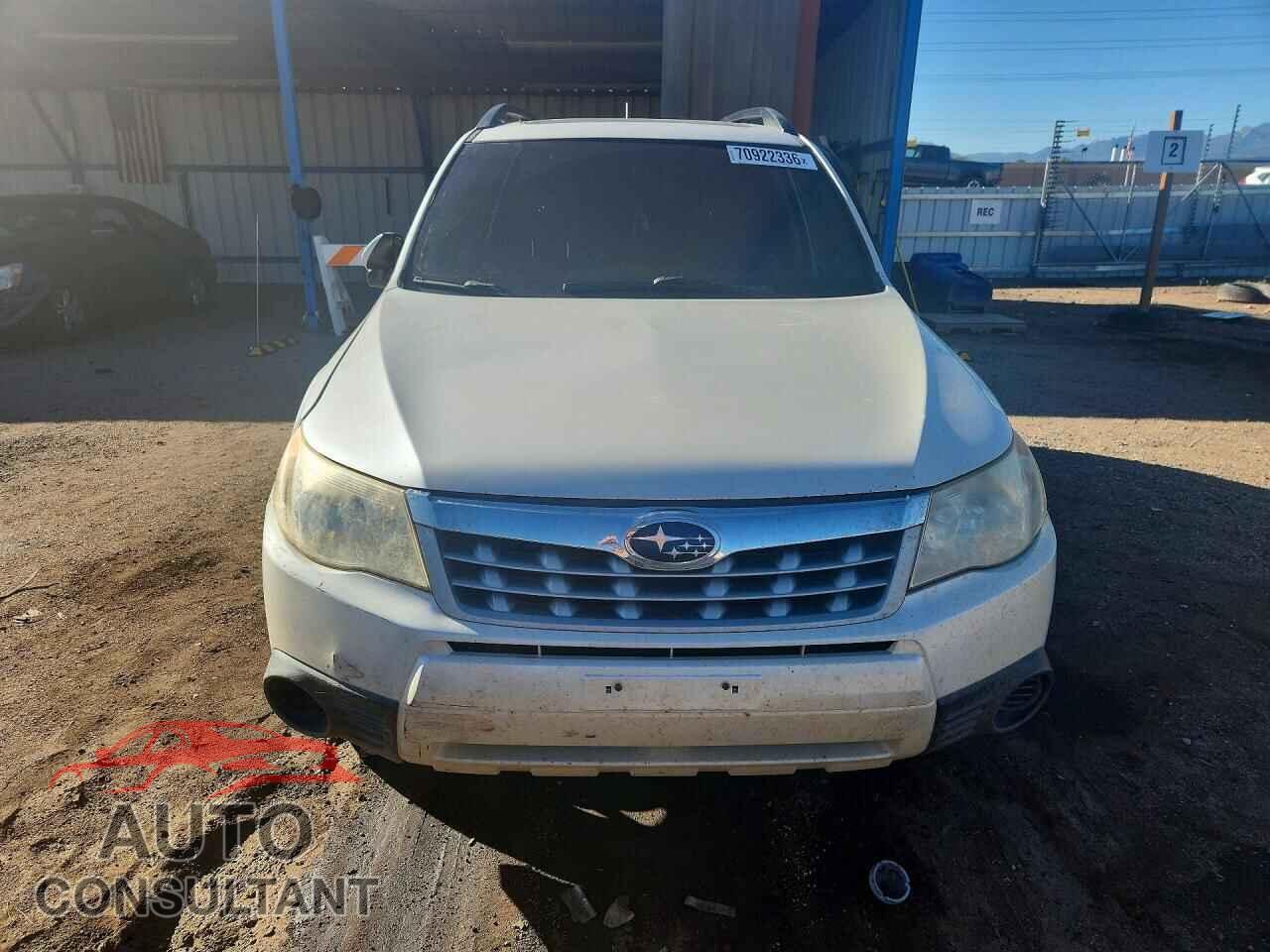 SUBARU FORESTER 2013 - JF2SHADC8DH434817