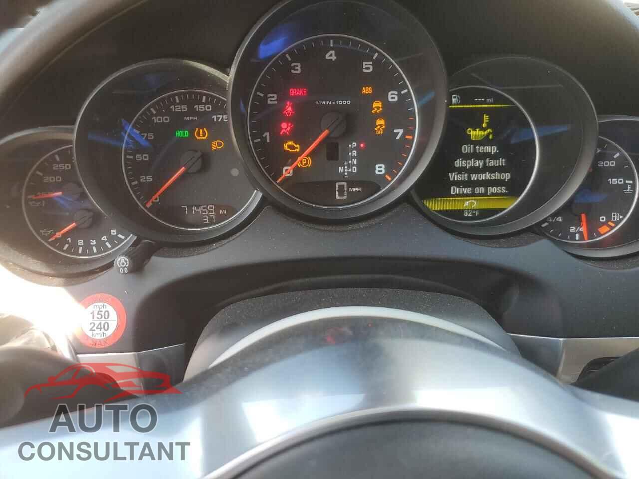 PORSCHE CAYENNE 2017 - WP1AA2A23HKA87890