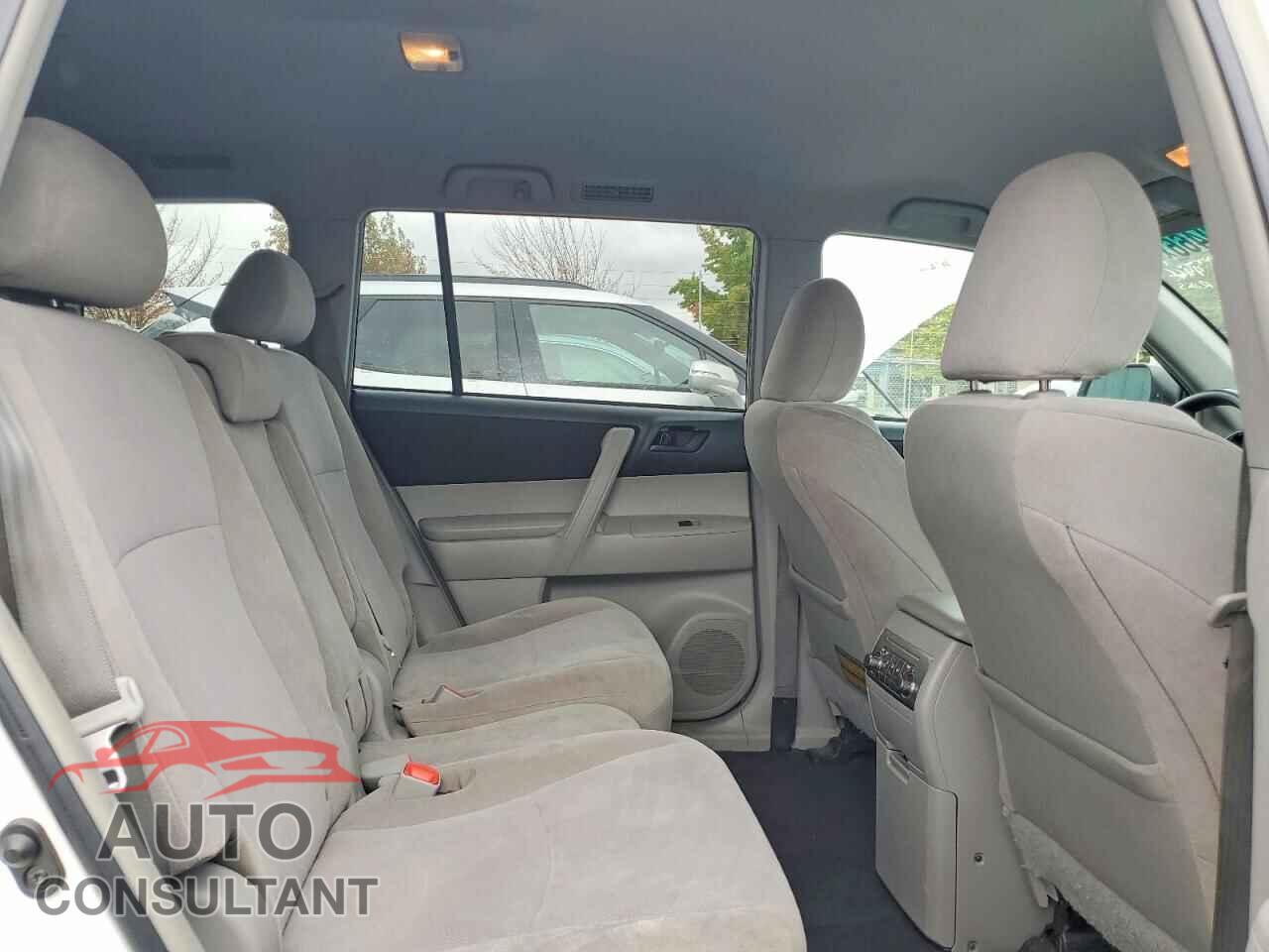 TOYOTA HIGHLANDER 2012 - 5TDBK3EH0CS100197