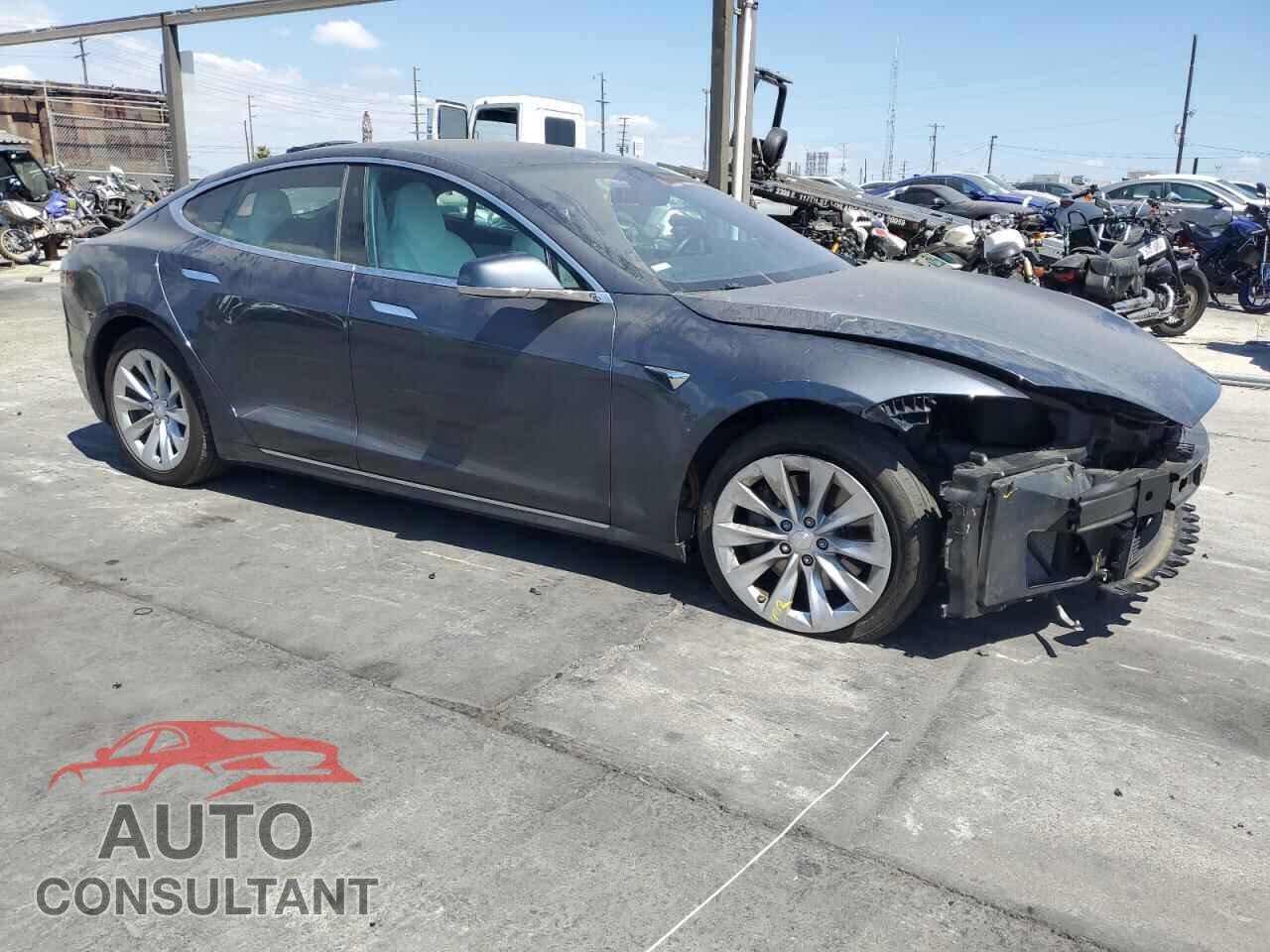 TESLA MODEL S 2018 - 5YJSA1E25JF247877
