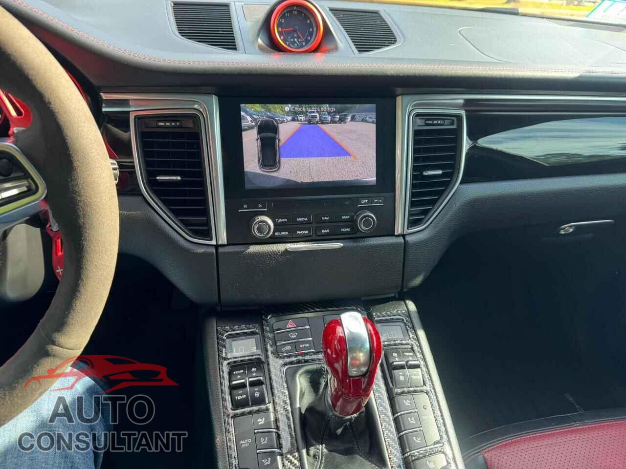 PORSCHE MACAN 2018 - WP1AA2A59JLB03049