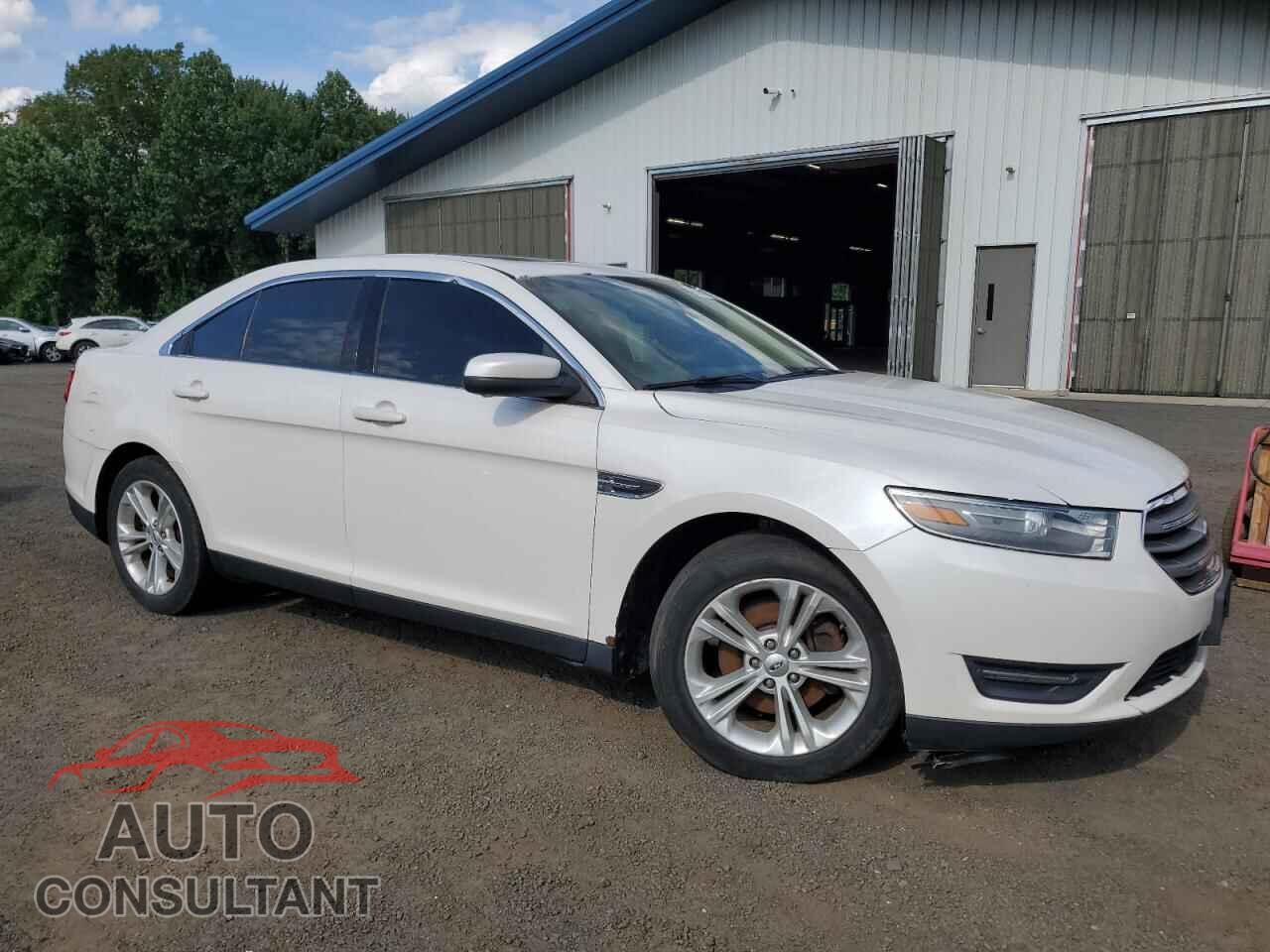 FORD TAURUS 2014 - 1FAHP2H82EG135974