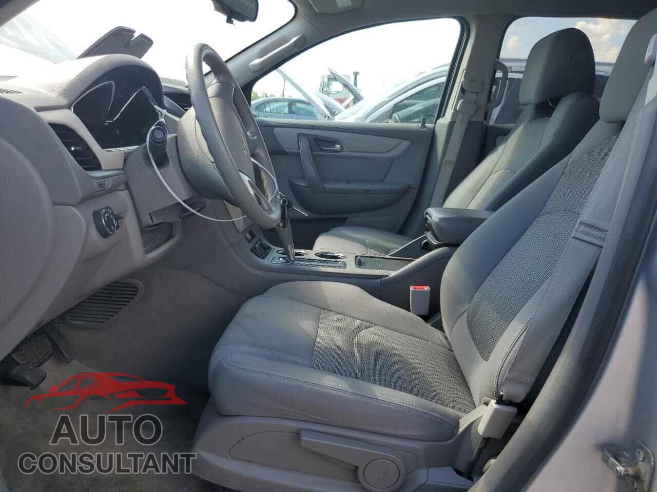 CHEVROLET TRAVERSE 2017 - 1GNKRFED7HJ340384