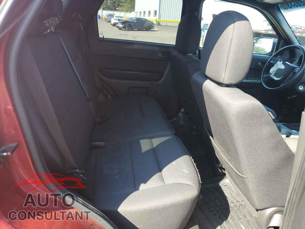 FORD ESCAPE 2012 - 1FMCU9DG3CKB65879