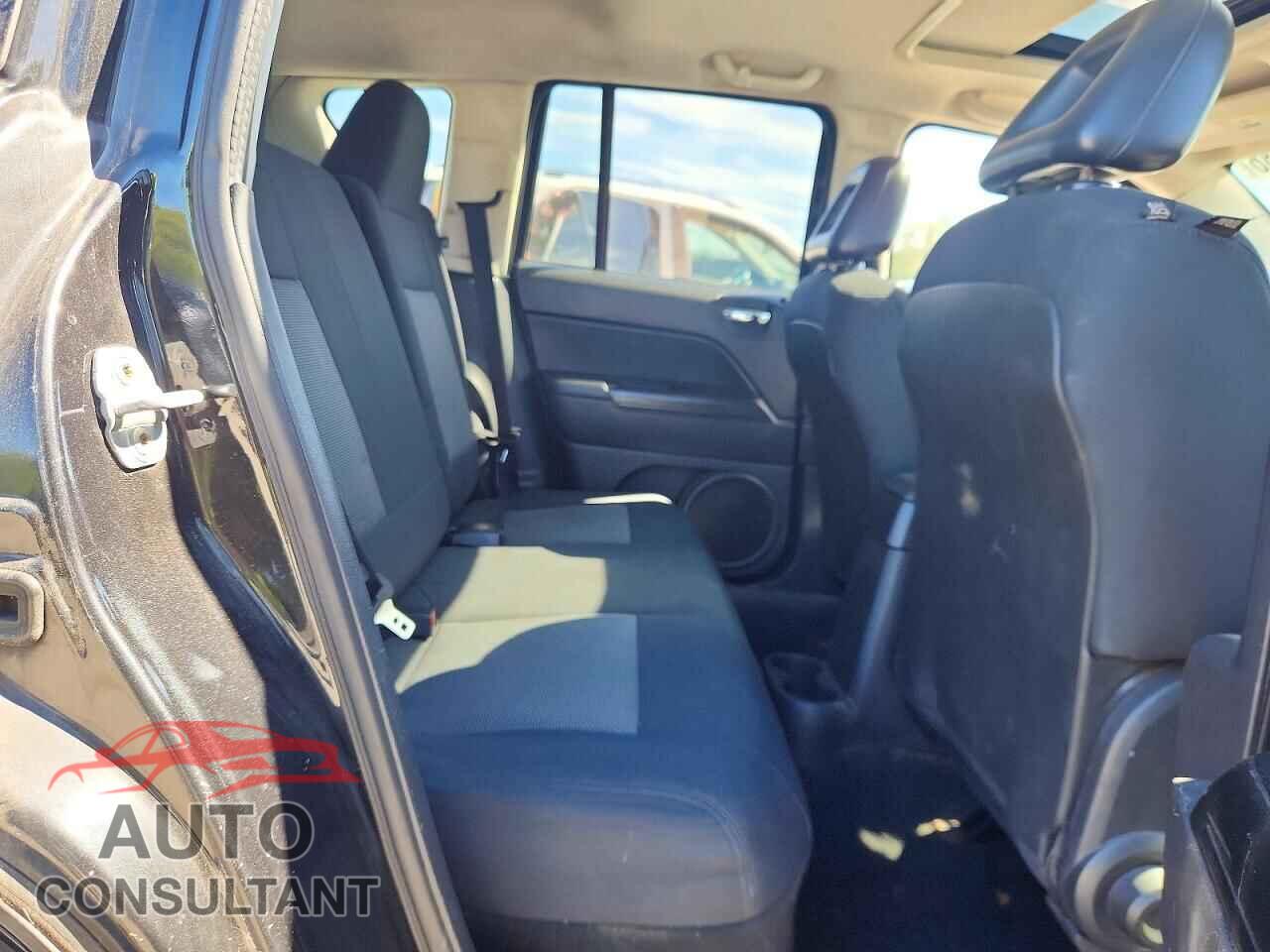 JEEP COMPASS 2009 - 1J8FF47B39D192617