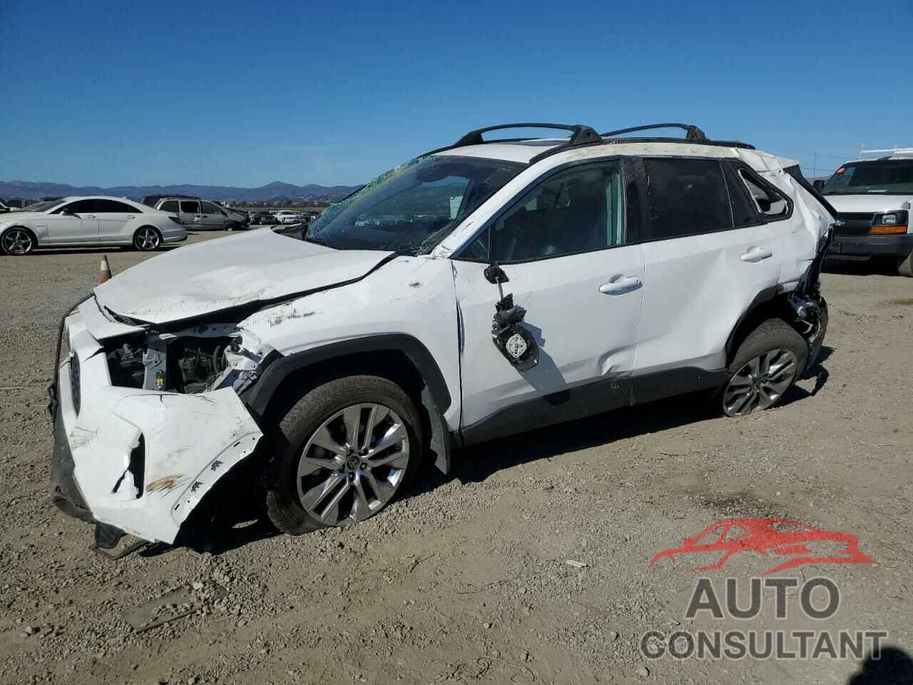 TOYOTA RAV4 2019 - 2T3C1RFV1KW028597