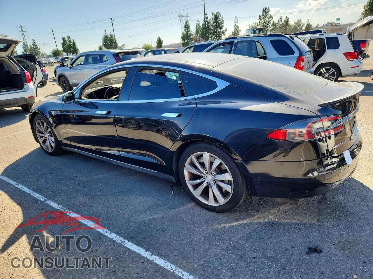 TESLA MODEL S 2015 - 5YJSA1H28FF082636