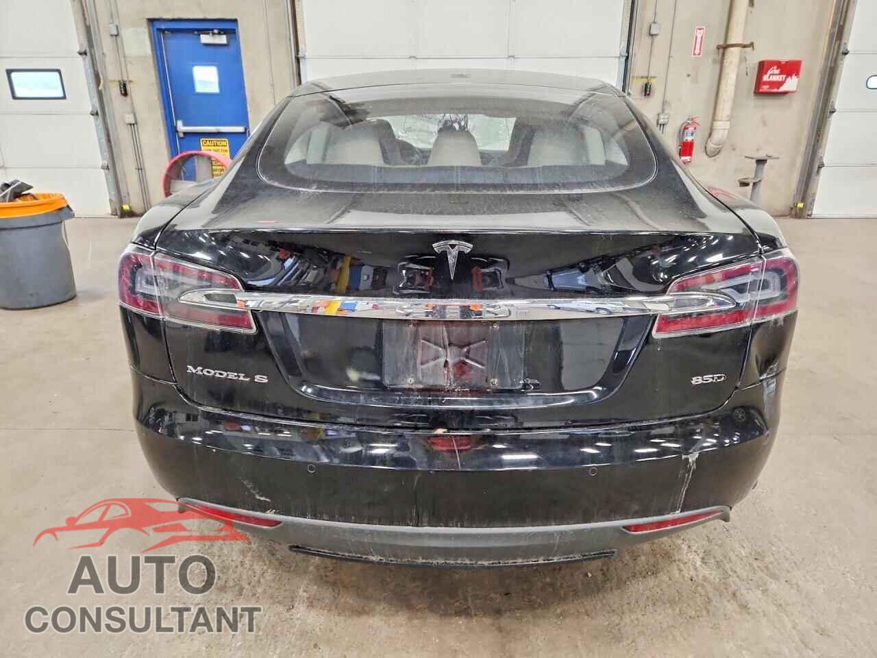 TESLA MODEL S 2015 - 5YJSA1E28FF118670