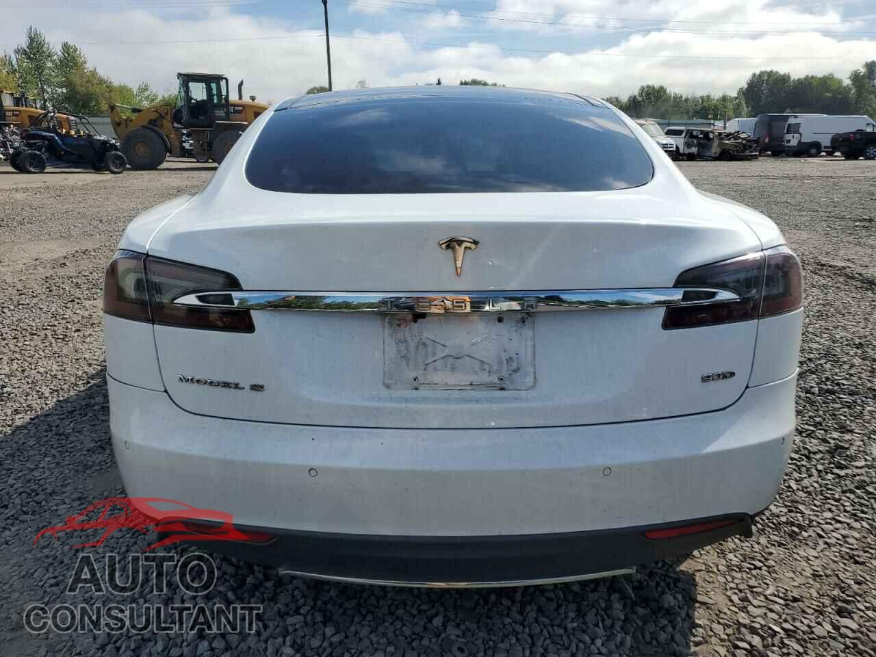 TESLA MODEL S 2016 - 5YJSA1E25GF128560