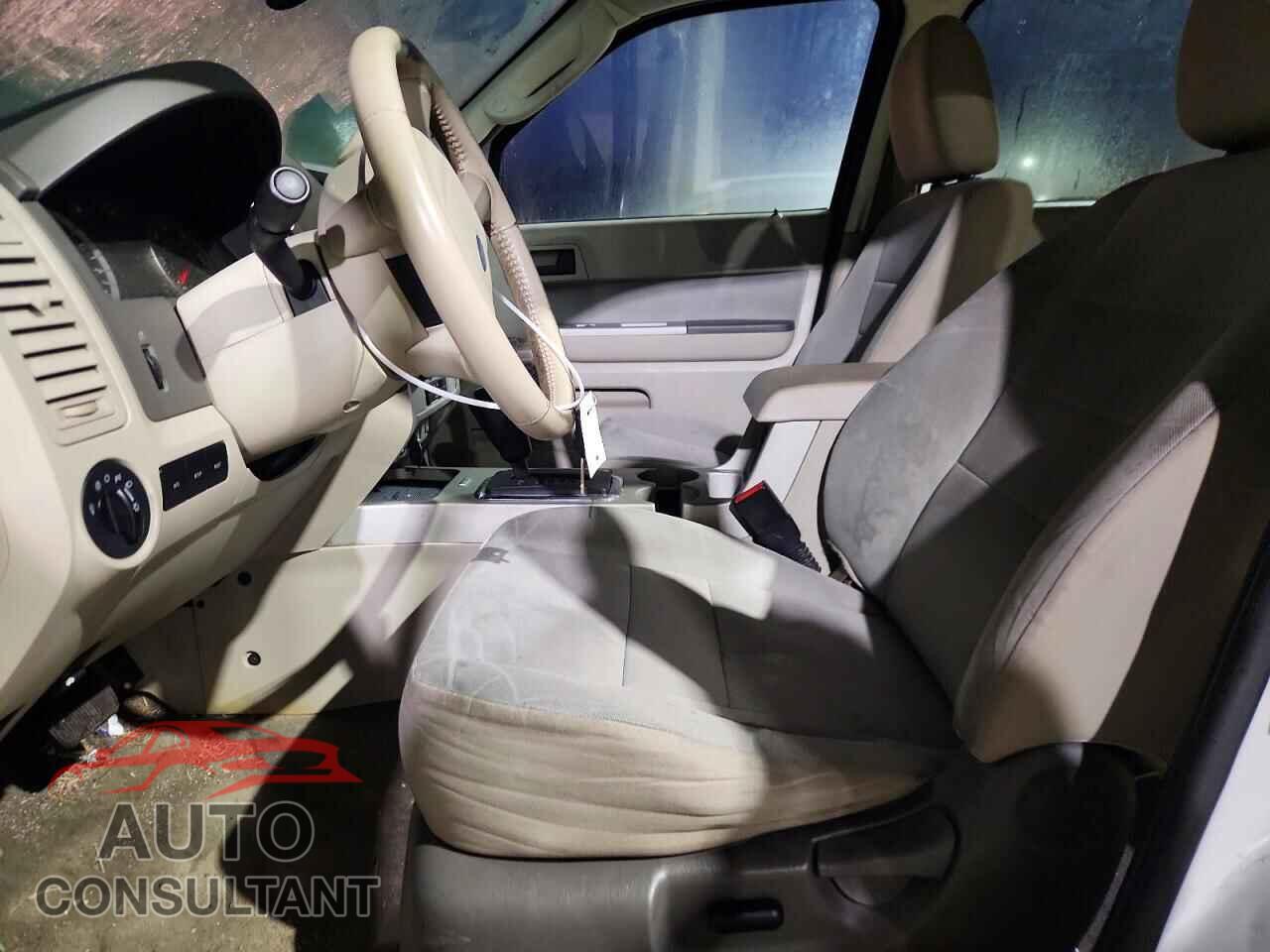 FORD ESCAPE 2011 - 1FMCU9D70BKA60151