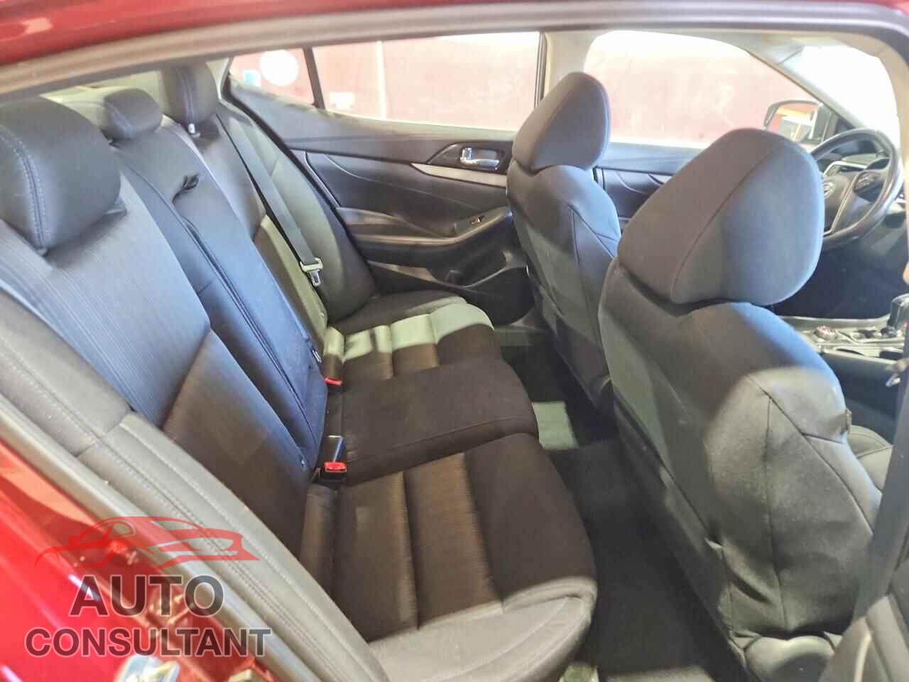 NISSAN MAXIMA 2017 - 1N4AA6AP5HC408591